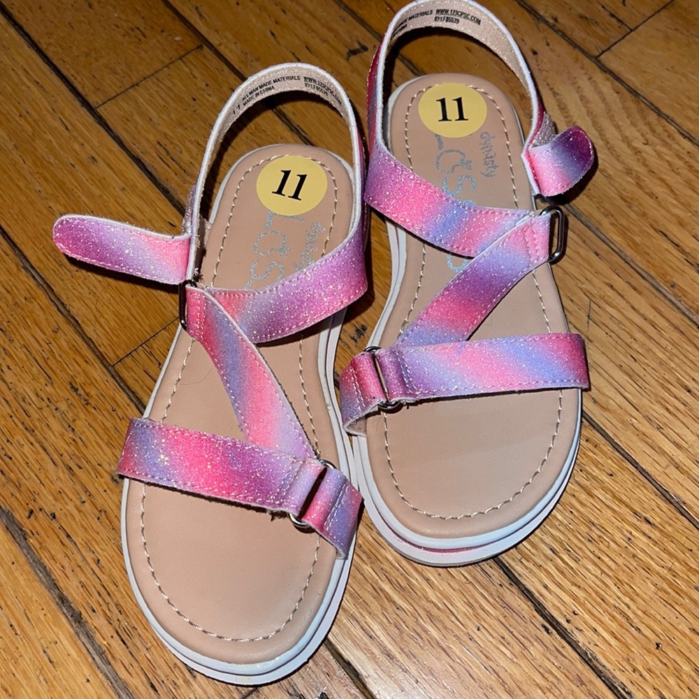 Kids sandals